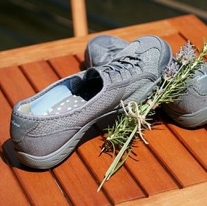 Skechers slip-ons
